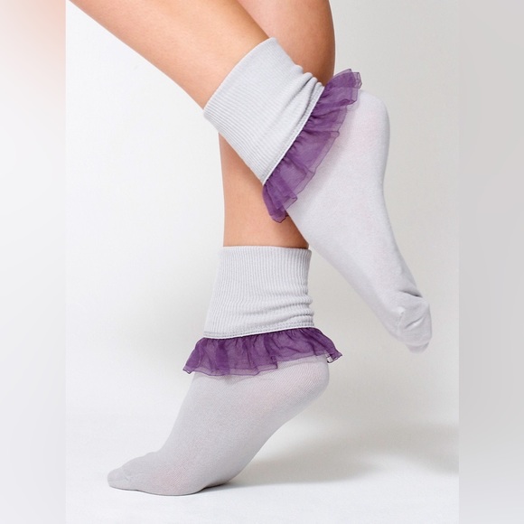 American Apparel girly lace socks - Picture 2 of 7